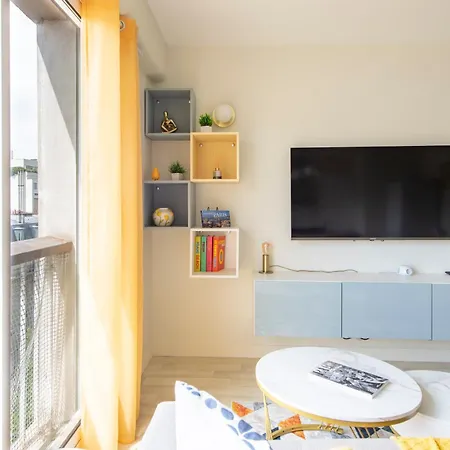 Stunning Montmartre - Amazing View - Fully Renovated Apartment Paris